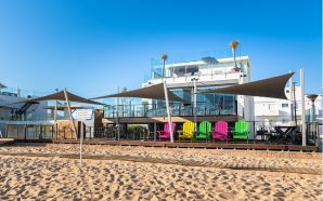 Está escolhido o Barman do Ano 2019 - os seus cocktails provam-se na praia