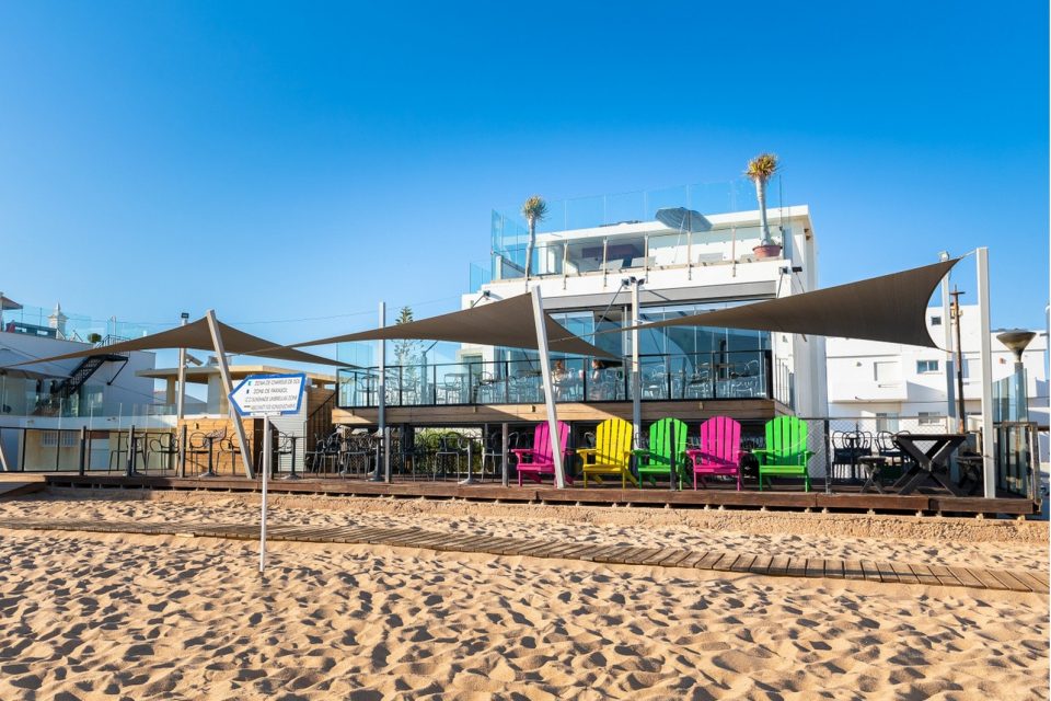 Está escolhido o Barman do Ano 2019 - os seus cocktails provam-se na praia