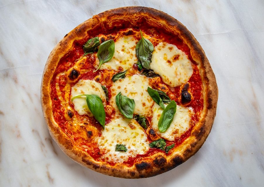 Viajar de norte a sul de Itália, sem sair do Chiado