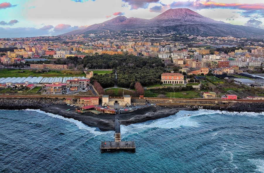 Crónica: Se Maomé não vai à montanha...