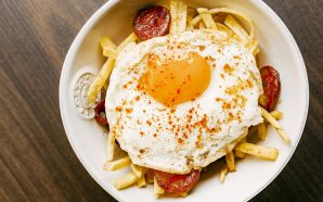 Chefs em casa: a receita dos ovos rotos do chef João Silva