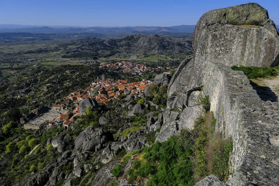 Havemos de voltar: Monsanto, aldeia encantada