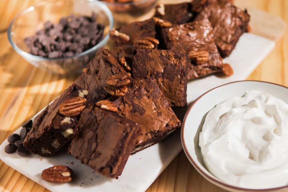 Dia Mundial do Chocolate: 3 chefs, 3 receitas para fazer em casa