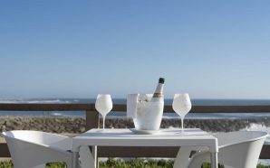 D'Aurora: uma nova e alargada esplanada junto ao mar com marisco e peixe local