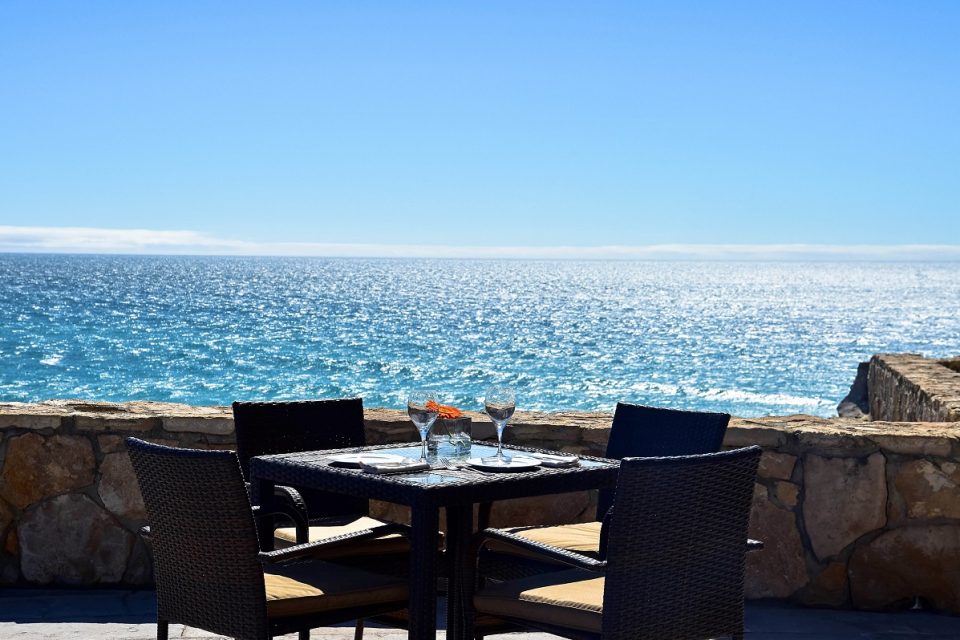 Novos petiscos no Guincho com vista-mar e dedo Michelin