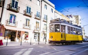 Crónica: à boleia do elétrico 28, (quase) sem turistas