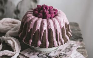 Cozinha de efetos e bolos todo o ano: dois livros que vale a pena ler