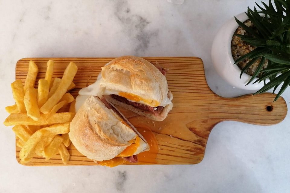 Durante um mês, há petiscos e vinho a 4,5 euros em Viseu, Guarda e Coimbra