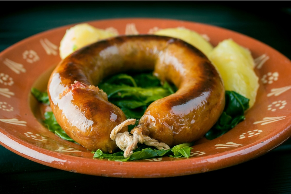 Feira da alheira de Mirandela decorre este mês com descontos