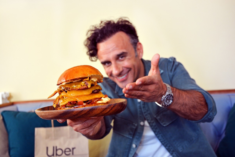 Rui Unas lança hamburgueria virtual com entregas no Porto e Lisboa