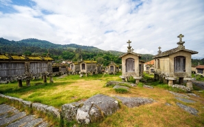 Grande Rota Peneda-Gerês: Lindoso, entre espigueiros, muralhas e mergulhos