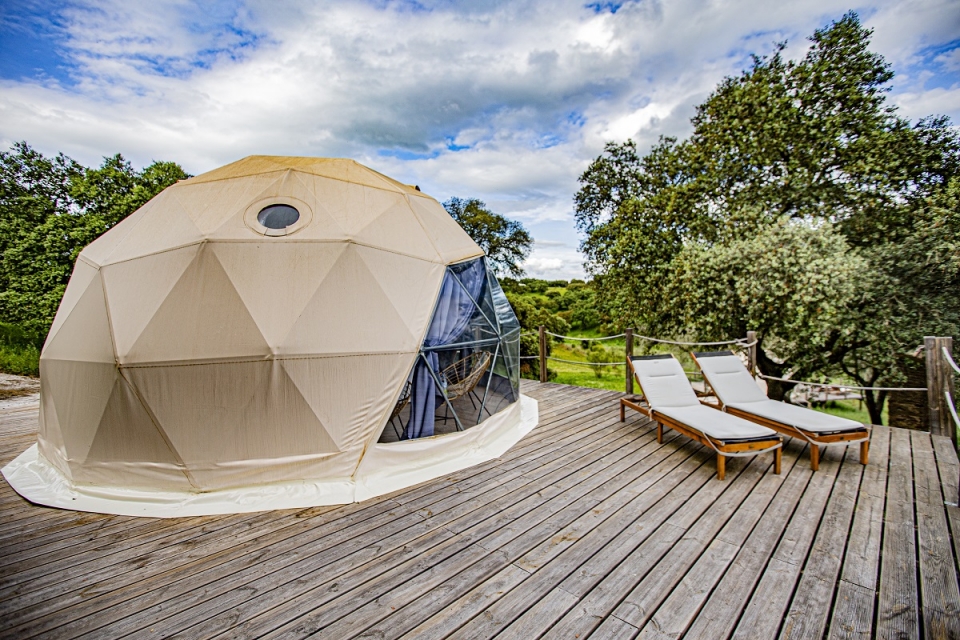 Vila Viçosa: glamping entre vales, junto a uma ribeira e piscina exterior