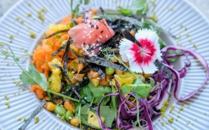 Brunch e medronho dão nova vida à esplanada do Cinema São Jorge